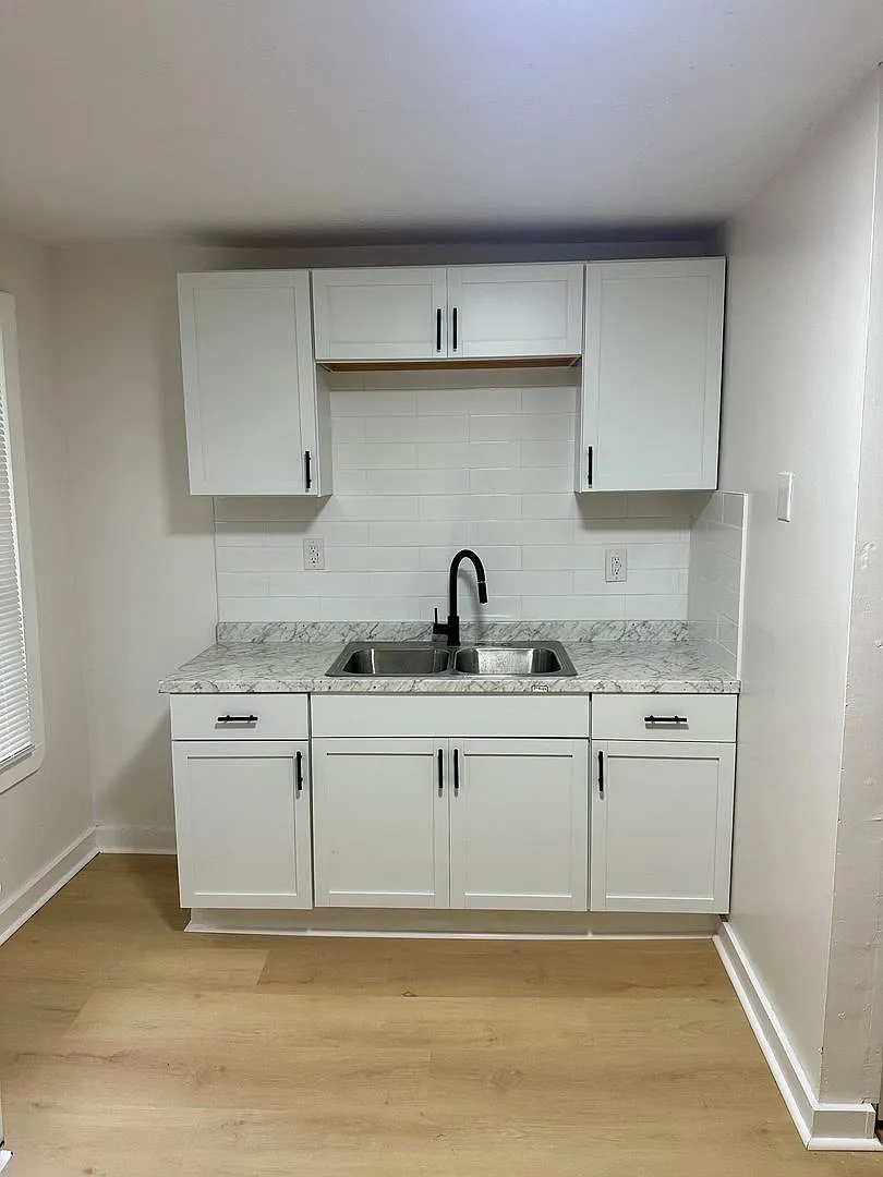 1-Bed/1-Bath Home | 529 Smith St — Photo 2