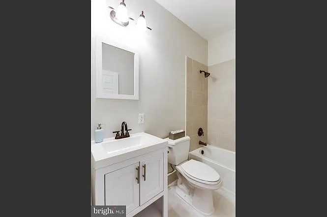 8012 Bainbridge Rd #2 — Photo 14