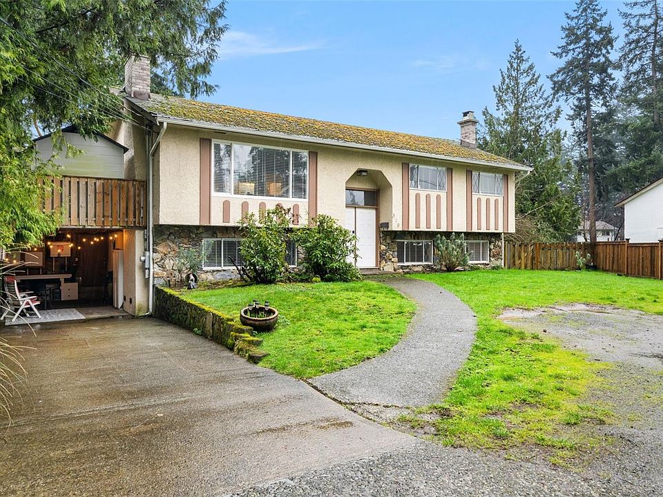 1st image of 519 Pearkes Rd