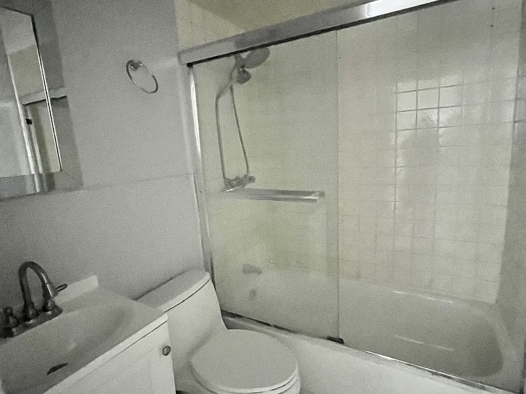 75 Broadway #3L — Photo 7