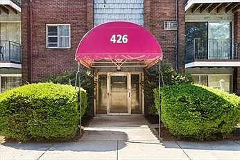 426 Pleasant St #1 — Photo 13