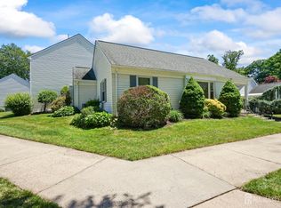 312 Sharon Way #C, Monroe Township, NJ 08831