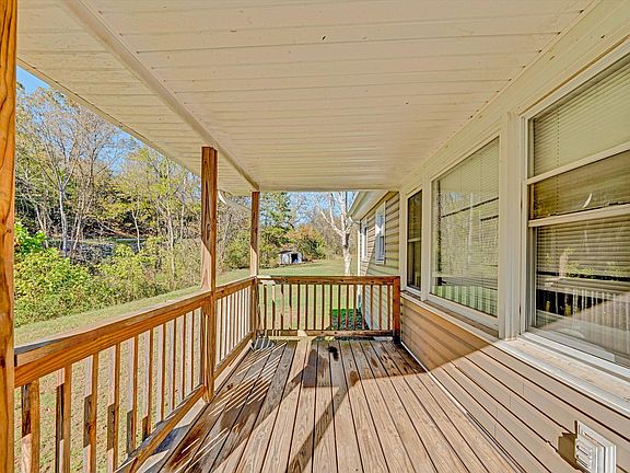 5th image of 4364 Narrow Passage Rd