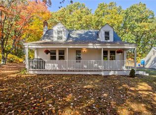501 1/2 Tolland Tpke, Manchester, CT 06042