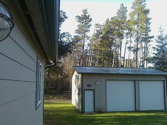 5th image of 2409 270th St