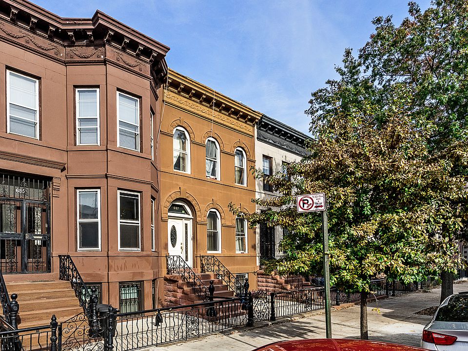 1st image of 685BQ Saint Johns Pl #2