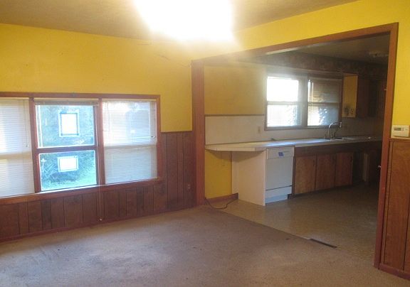 5th image of 202 Oakdale Dr