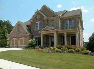 700 Willow Glen Way, Suwanee, GA 30024