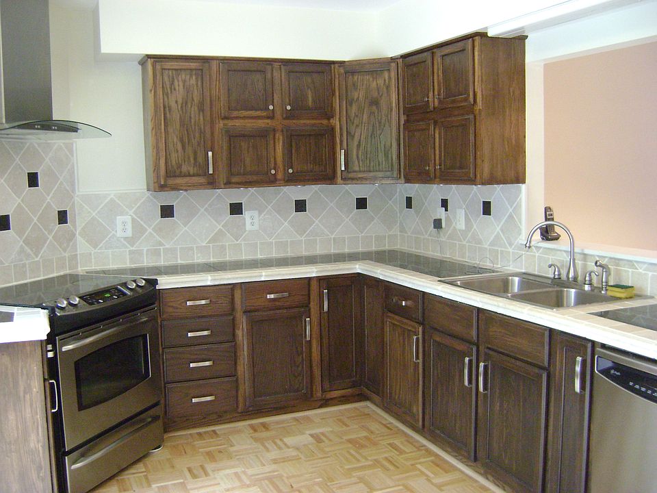 2nd image of 20 Waterside Ct