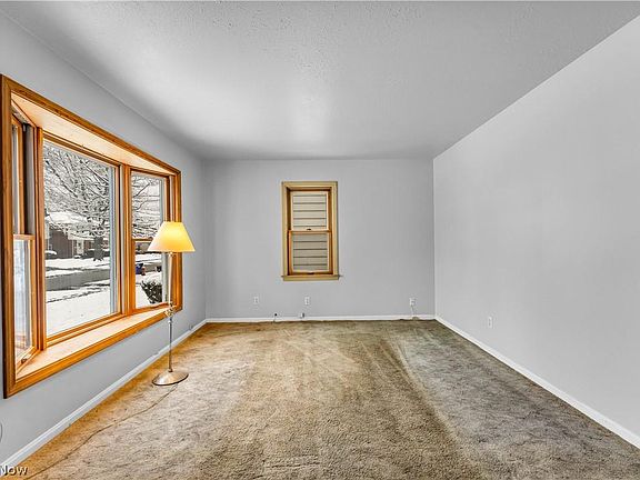 4th image of 4133 W 157th St