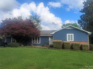 118 Eastview St, Hudson, NC 28638