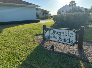 3223 S Lakeview Cir APT 8, Fort Pierce, FL 34949