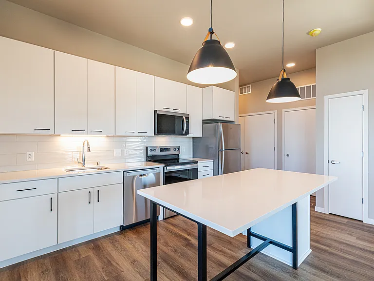 Talon Apartments — Photo 5