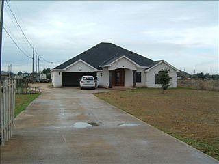 5th image of 202 Los Cerritos Cir