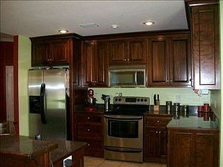 3rd image of 717 Mary Carter Ln