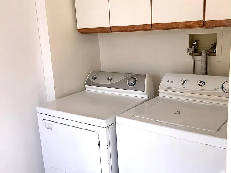 washer and dryer included