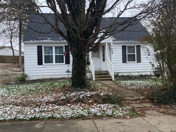 163 26th St NW, Barberton, OH 44203