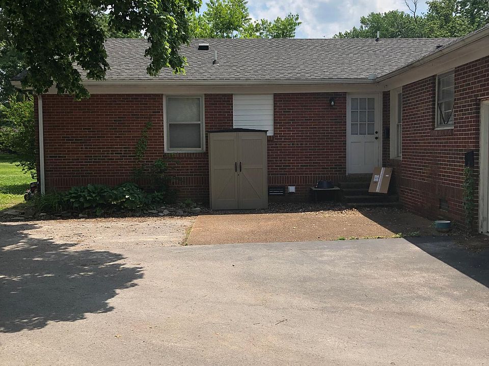 2nd image of 207 S Baird Ln #B