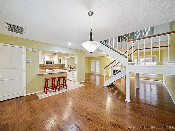 3rd image of 8439 S College Ave #89/1