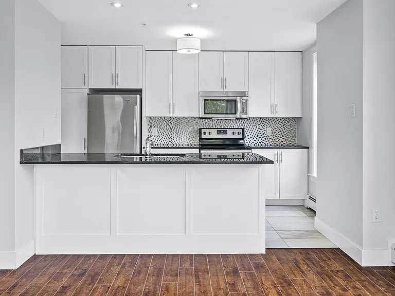 76 Armenia Dr — Photo 10