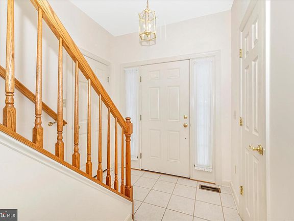 3rd image of 1 Keller Ln