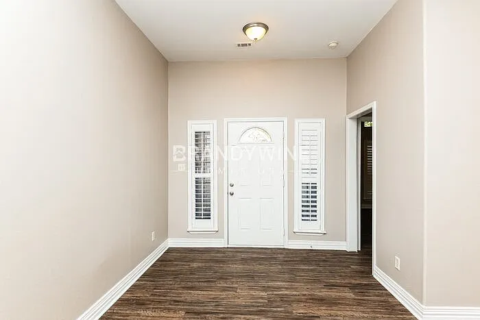 4804 Deal Dr — Photo 3