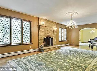 109 Norman Ave — Photo 15