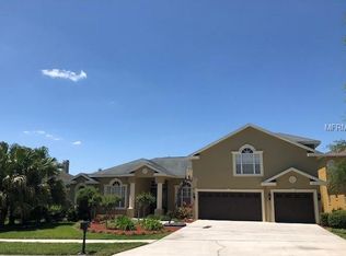 1005 Carriage Park Dr, Valrico, FL 33594