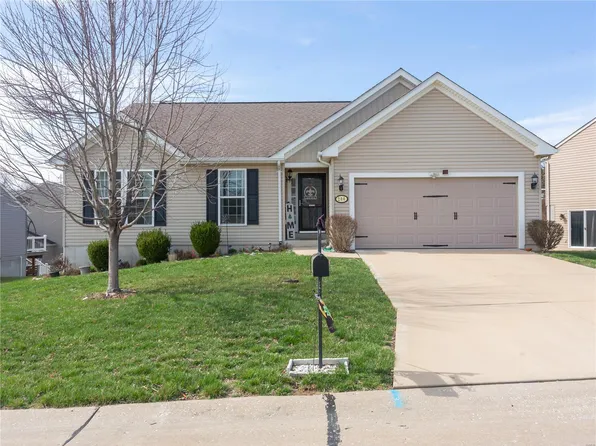 204 Dover Castle Ct, Imperial, MO 63052