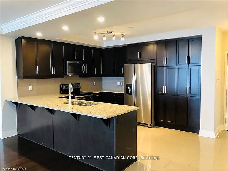 260 Villagewalk Blvd #608 — Photo 13