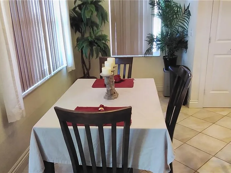 5076 Annunciation Cir #2206 — Photo 11