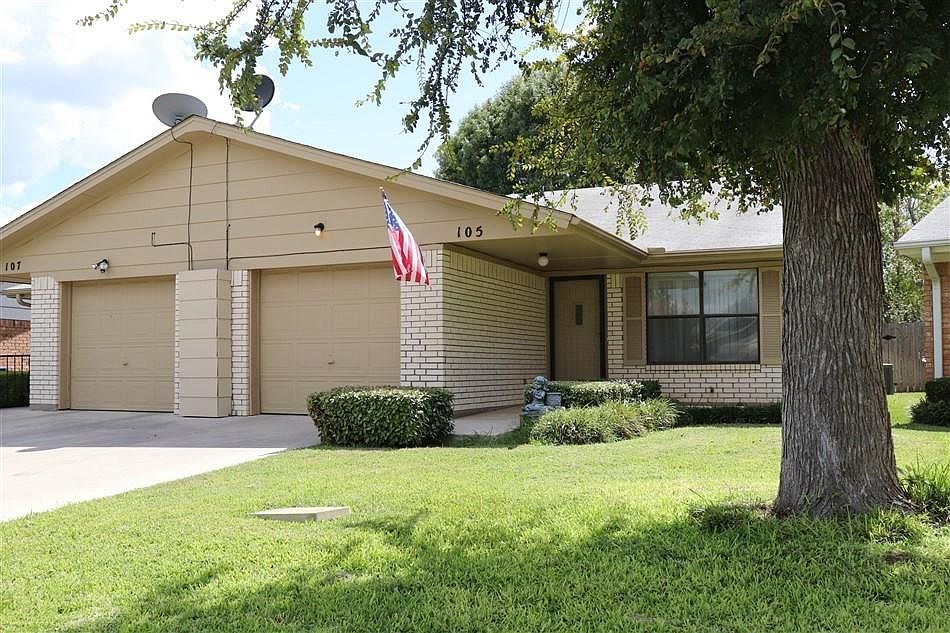 1st image of 105 Azalea Dr