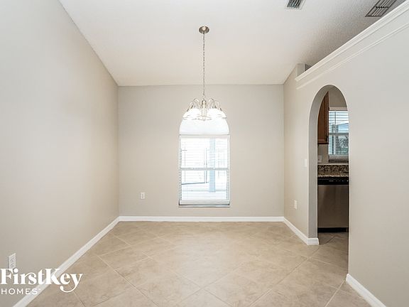 3rd image of 3224 Brentwood Ln