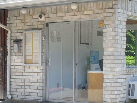 5th image of 17573 Red Oak Dr