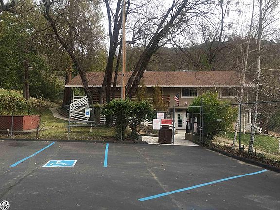 5th image of 21769 Rogue River Ct
