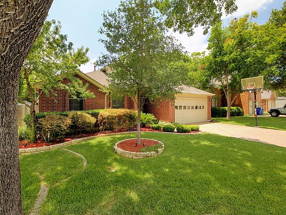 4th image of 1211 Meadow Lark Dr