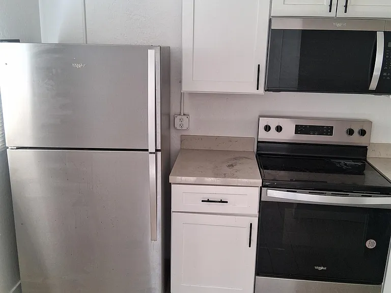 1322 W Roosevelt St #9 — Photo 2
