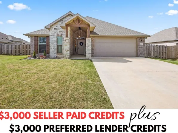 2417 Lock Ln, Pea Ridge, AR 72751