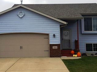 4613 Klein Ave, Sioux Falls, SD 57106