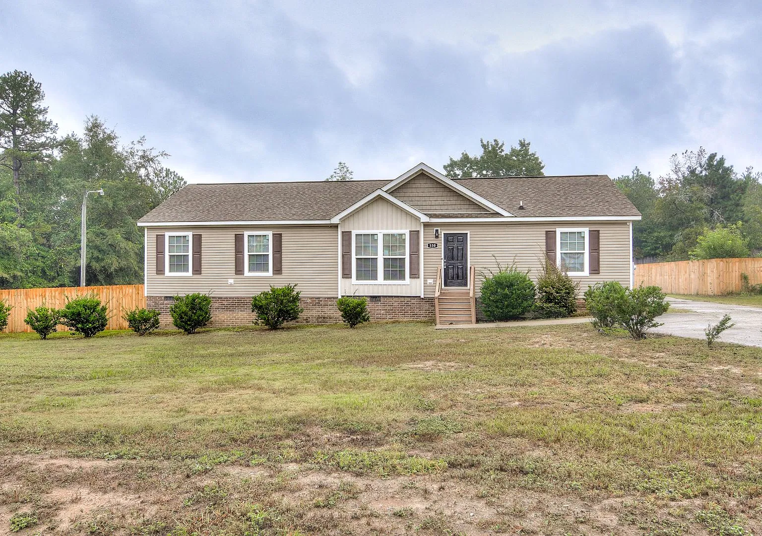 3 Bedroom 2 Bathroom Home in North Augusta — Photo 2