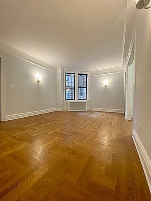 1st image of 910 W End Ave APT 3D