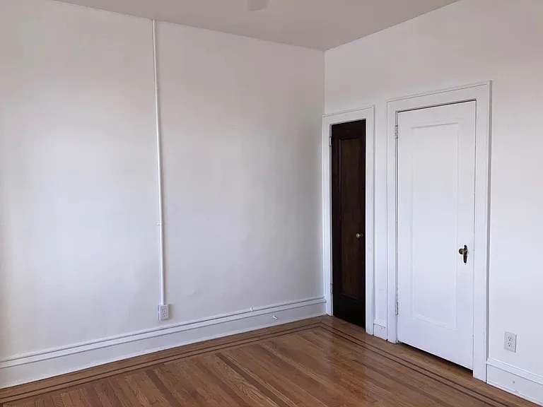 1807 S Broad St — Photo 10