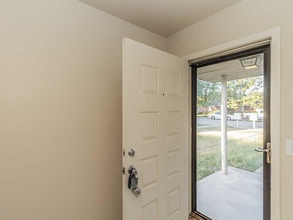 2nd image of 3505 Van Tassel St APT B