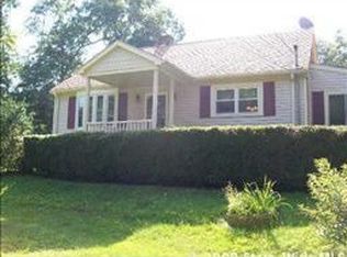 185 Sawmill Rd, Chepachet, RI 02814