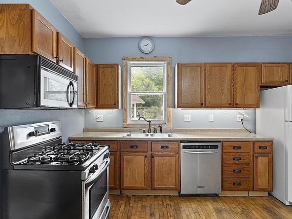 4th image of 1016 E Vine STREET