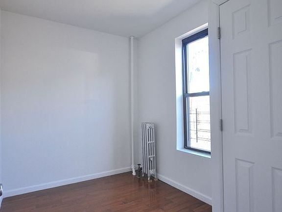 5th image of 219 13th St