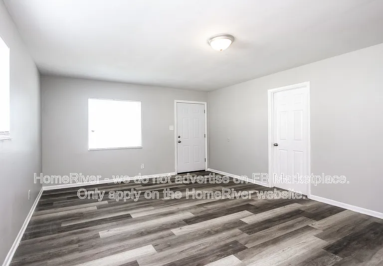 2806 Dietz St — Photo 4
