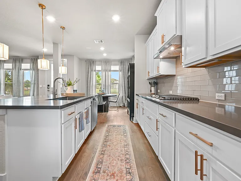 8400 Ausblick Ave — Photo 13