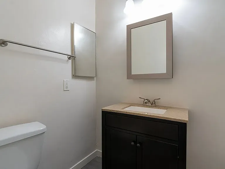 6823 Variel Ave #15 — Photo 5