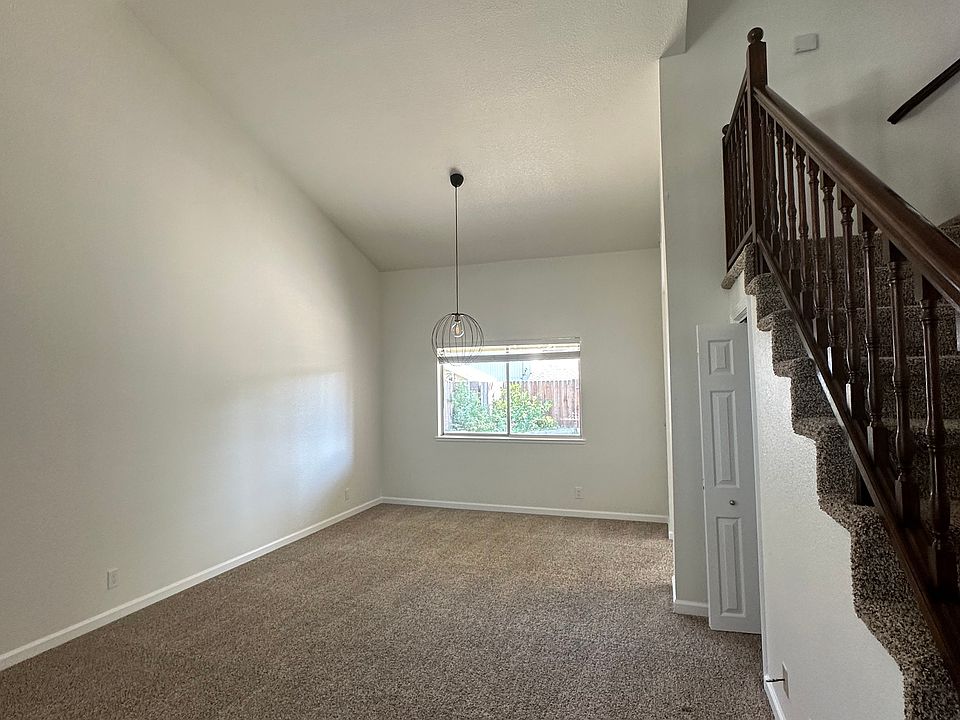 1st image of 8224 Silverside Dr